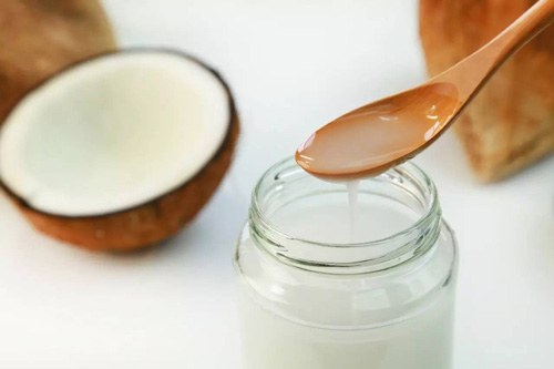 如何用椰子油护肤美白 美白流程是怎样的